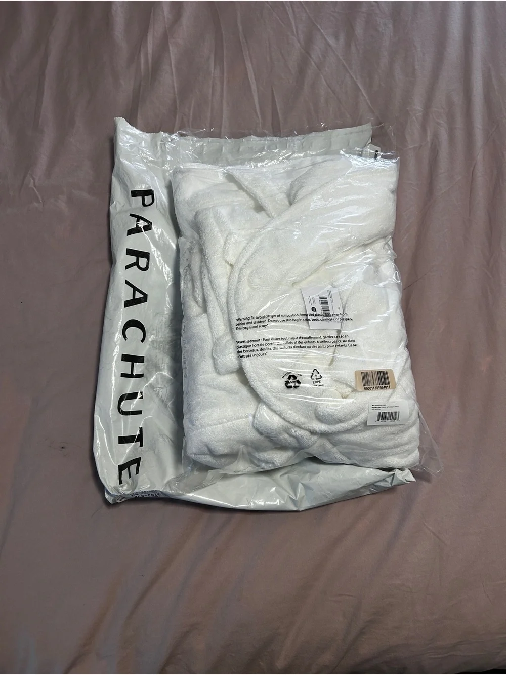 Parachute White Plush Hooded Bathrobe with Pockets